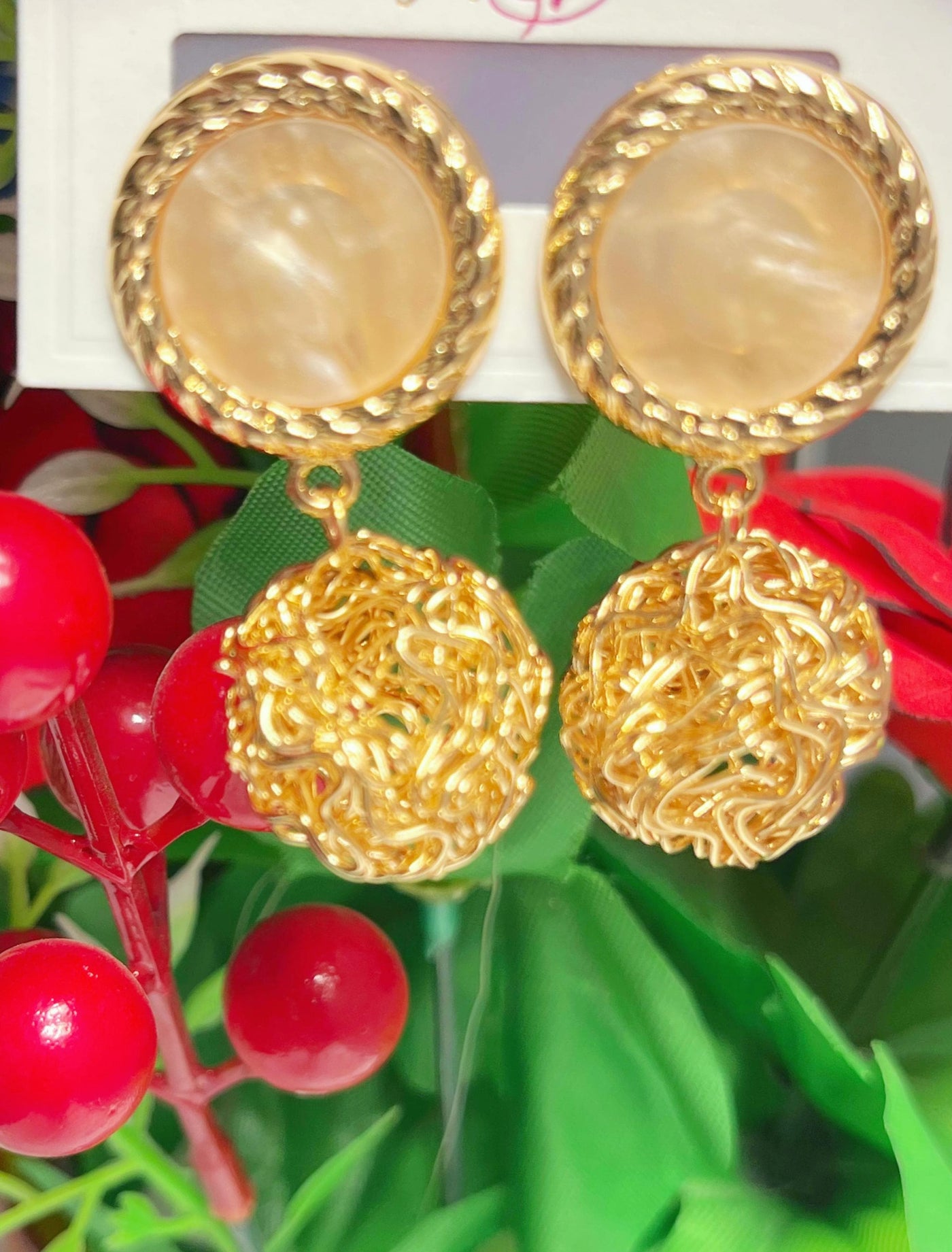 Stylish & Trendy Red Earrings For Beautiful Girls & Womans