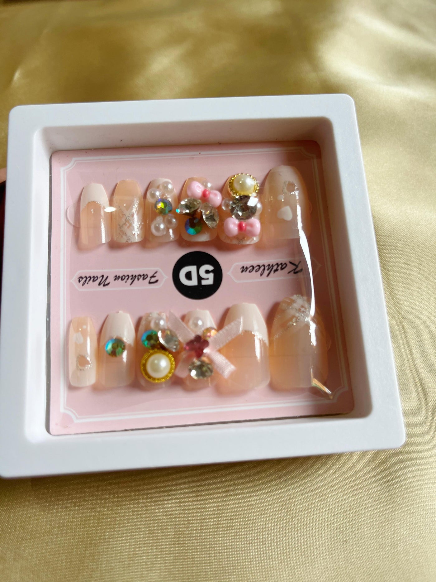 5D Fashion Nails - Red with Glitter and Rhinestones