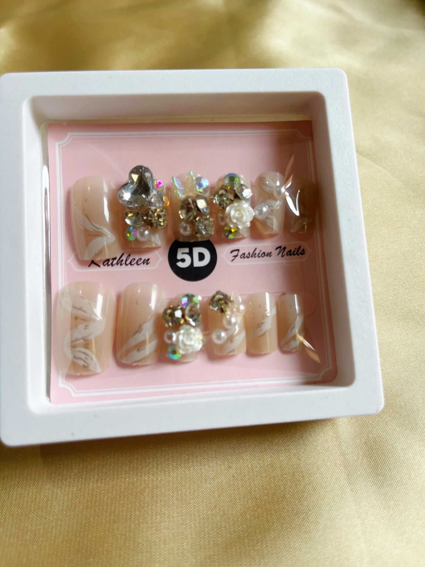 5D Fashion Nails - Red with Glitter and Rhinestones